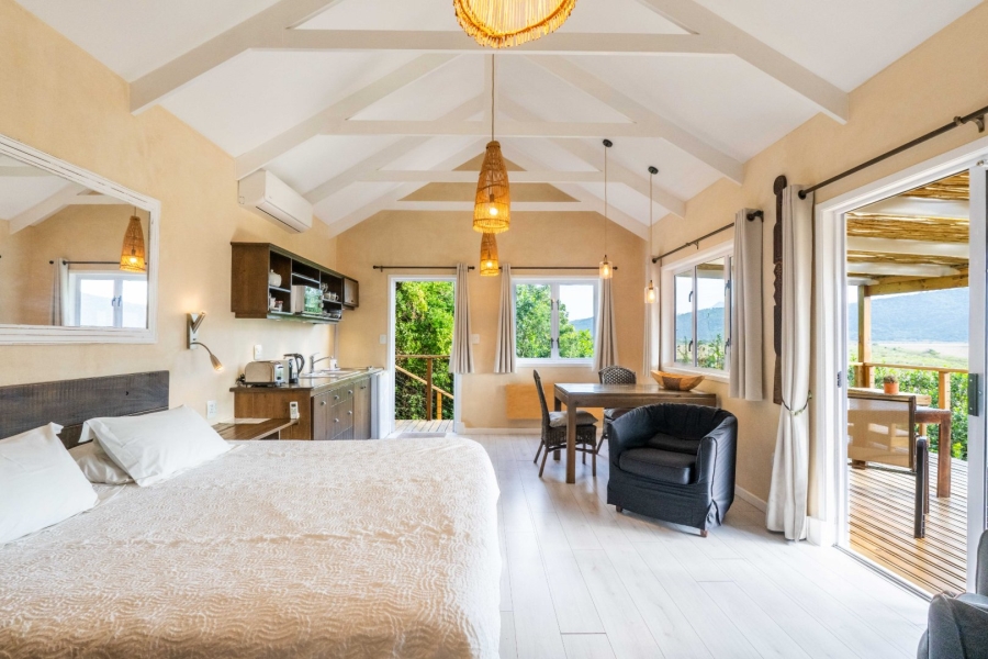 6 Bedroom Property for Sale in Wilderness Central Western Cape